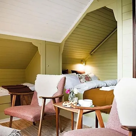 Fjaerland Fjordstove - Huseby Hotelldrift As Hotel *